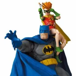 Medicom Toy Mafex No. 139 DC Comics Batman: The Dark Knight Returns Batman (Blue Ver.) And Robin 2-Pack Action Figure Medicom 15 Medicom Toy Mafex No. 139 DC Comics Batman: The Dark Knight Returns Batman (Blue Ver.) And Robin 2-Pack Action Figure Medicom