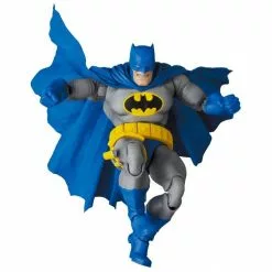 Medicom Toy Mafex No. 139 DC Comics Batman: The Dark Knight Returns Batman (Blue Ver.) And Robin 2-Pack Action Figure Medicom 16 Medicom Toy Mafex No. 139 DC Comics Batman: The Dark Knight Returns Batman (Blue Ver.) And Robin 2-Pack Action Figure Medicom