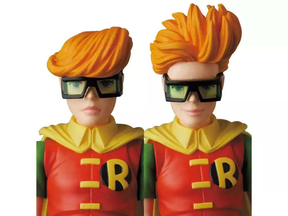 Medicom Toy Mafex No. 139 DC Comics Batman: The Dark Knight Returns Batman (Blue Ver.) And Robin 2-Pack Action Figure Medicom 13 Medicom Toy Mafex No. 139 DC Comics Batman: The Dark Knight Returns Batman (Blue Ver.) And Robin 2-Pack Action Figure Medicom